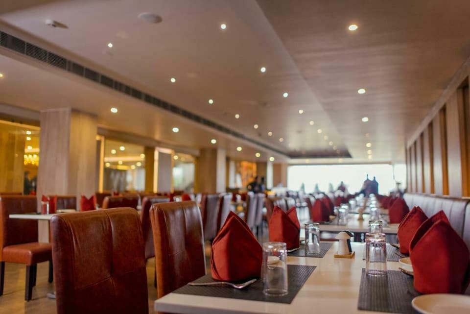 Prism A Boutique Hotel Джорхат Екстер'єр фото